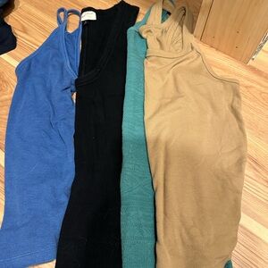 Women’s tank top bundle